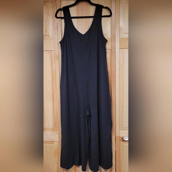 Cuddl Duds Black Sleeveless Jumpsuit Size LP - Picture 2 of 7